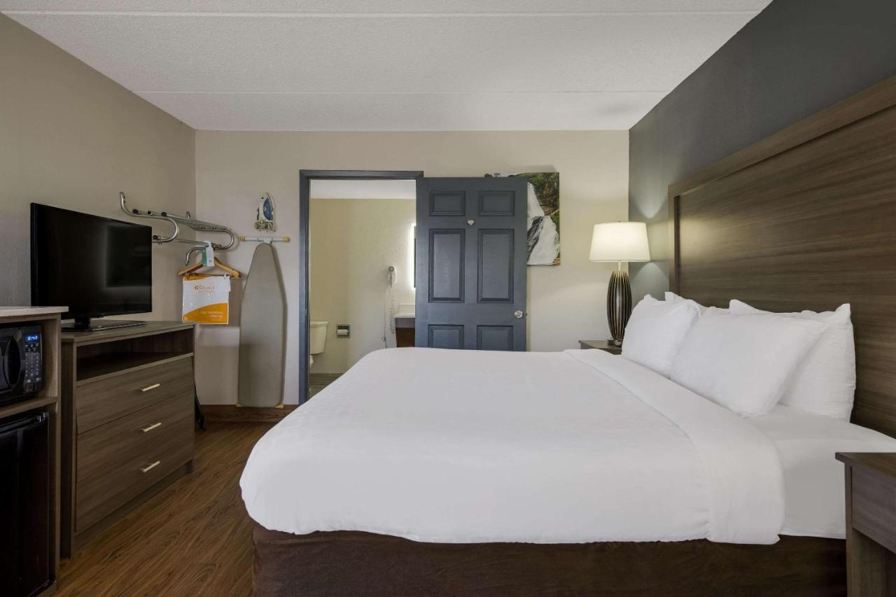 Quality Inn Asheville Airport Φλέτσερ Εξωτερικό φωτογραφία