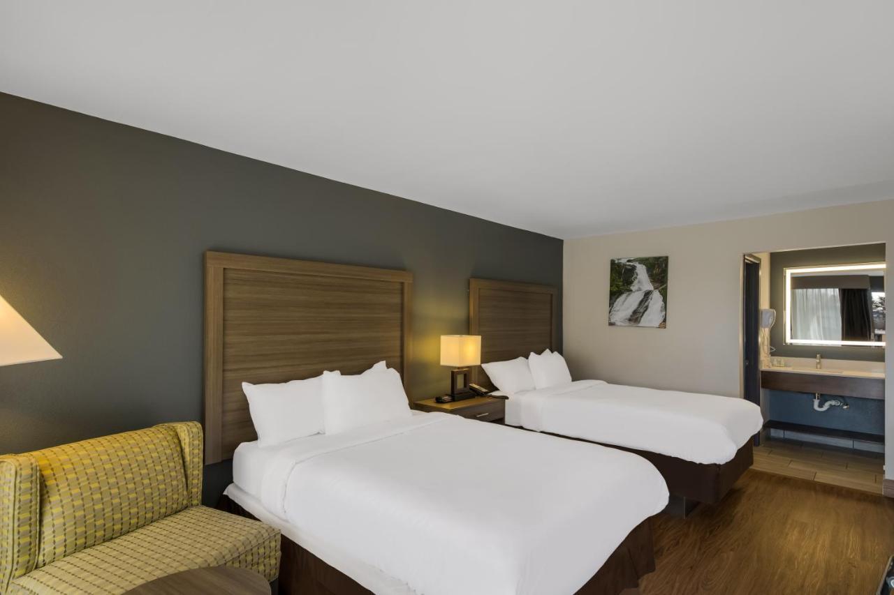 Quality Inn Asheville Airport Φλέτσερ Εξωτερικό φωτογραφία